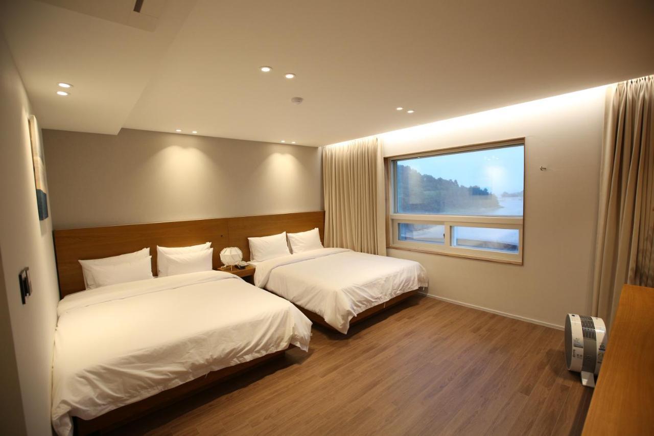 Am Ort Hotel Yeosu Exterior photo
