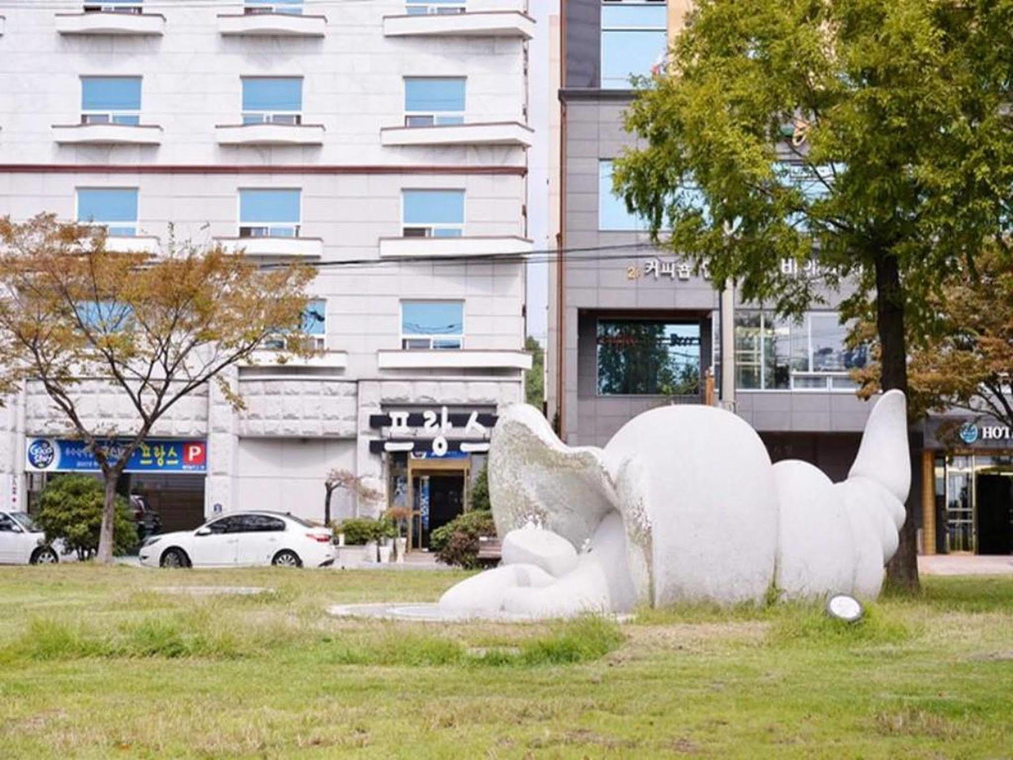 Am Ort Hotel Yeosu Exterior photo