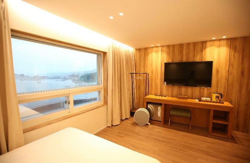 Am Ort Hotel Yeosu Exterior photo