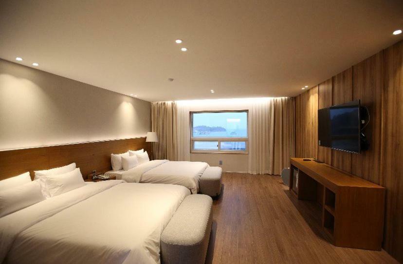 Am Ort Hotel Yeosu Exterior photo